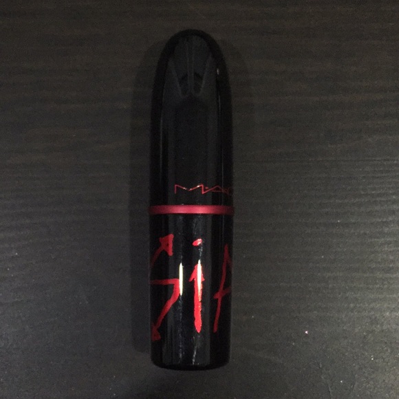 MAC Lipstick - Picture 3 of 7